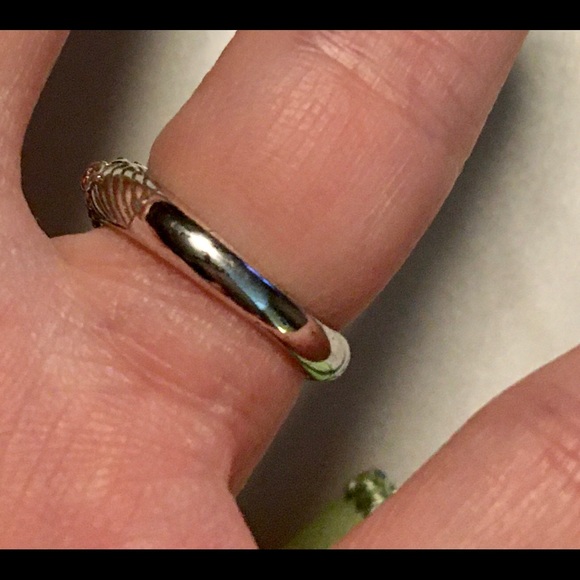 Judith Ripka Silver Ring with Clear Stone - Picture 6 of 7